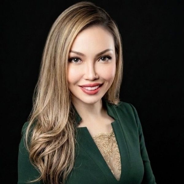 Rachel Gubaton, Associate